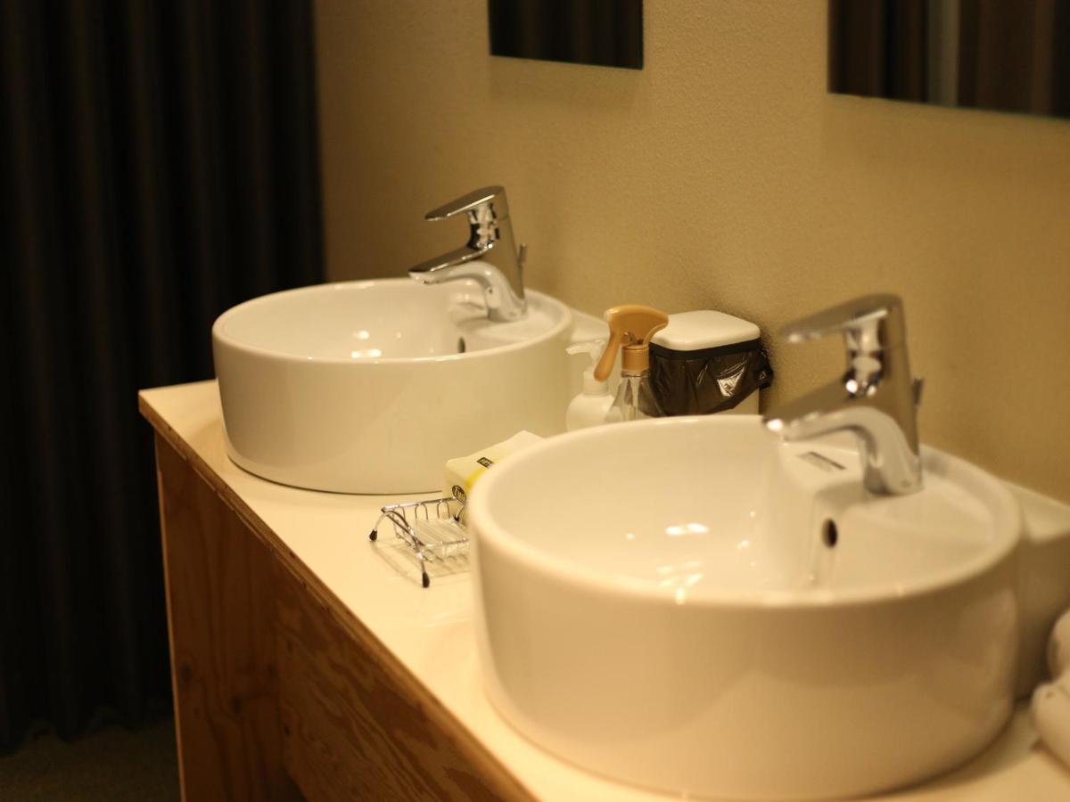 Travel&Book Hotel Hulatoncabin Takamatsu Eksteriør billede